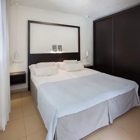 Grupotel Tres Vidas Apartman *